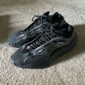 Yeezy 700 V3 alvah size mens 14